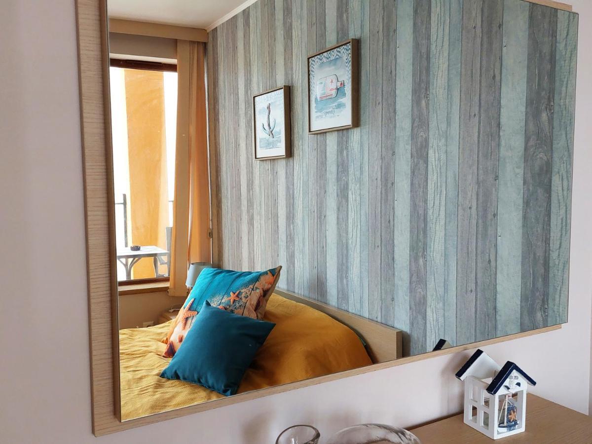 Supreme Danieli - Holiday Apartment By The Sea Балчик Екстериор снимка